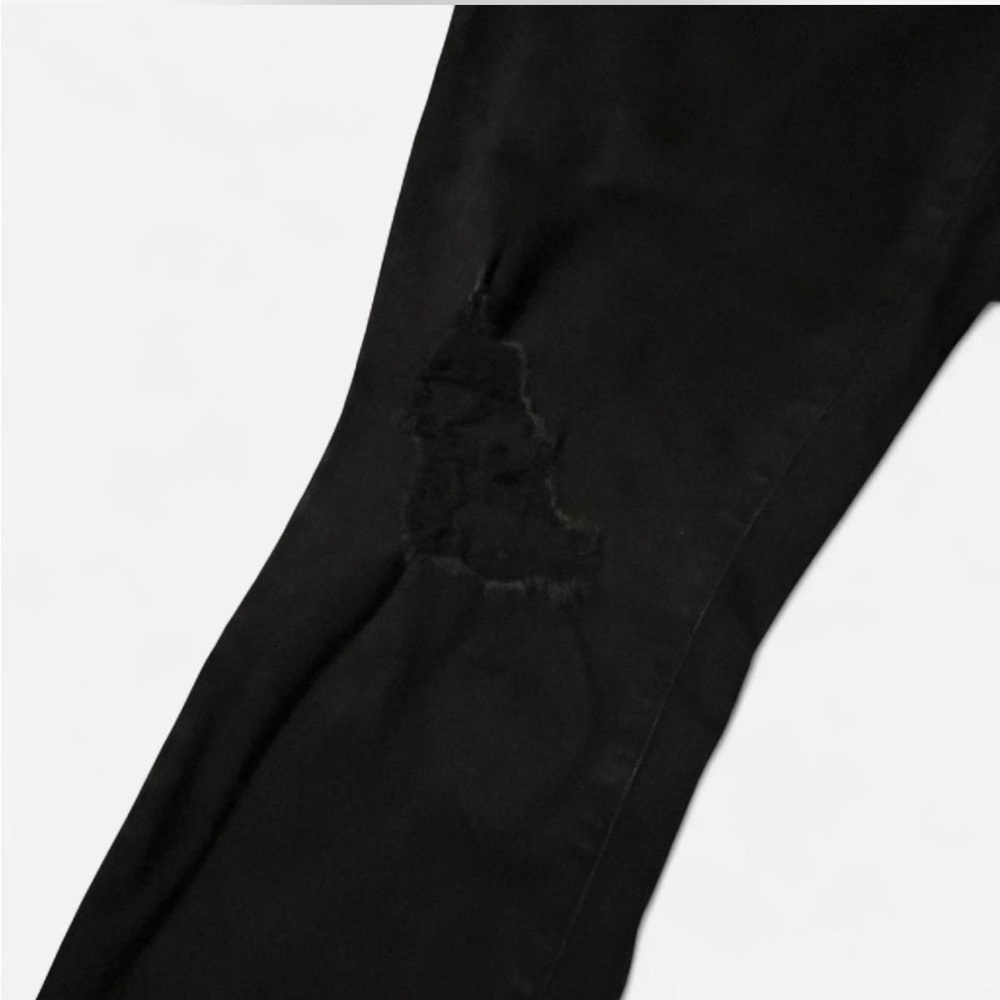 Universal Thread Black Skinny Jeans Distressed Hem, Sz 14/32R - Picture 5 of 8